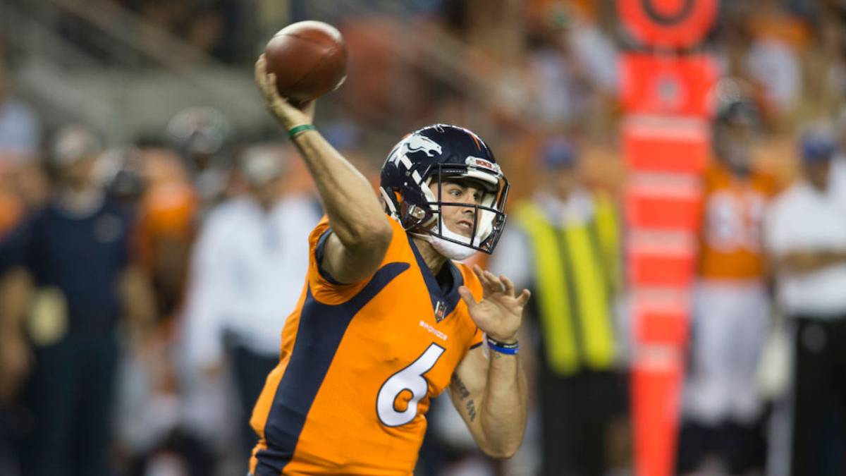 Chad Kelly, quarterback suplente de Denver, fue arrestado en Englewood en la madrugada de este martes por ingresar ilegalmente a una propiedad.