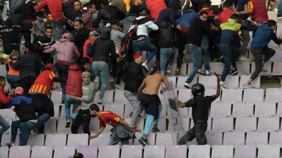 Violencia en la Champions de África, casi 40 policías heridos