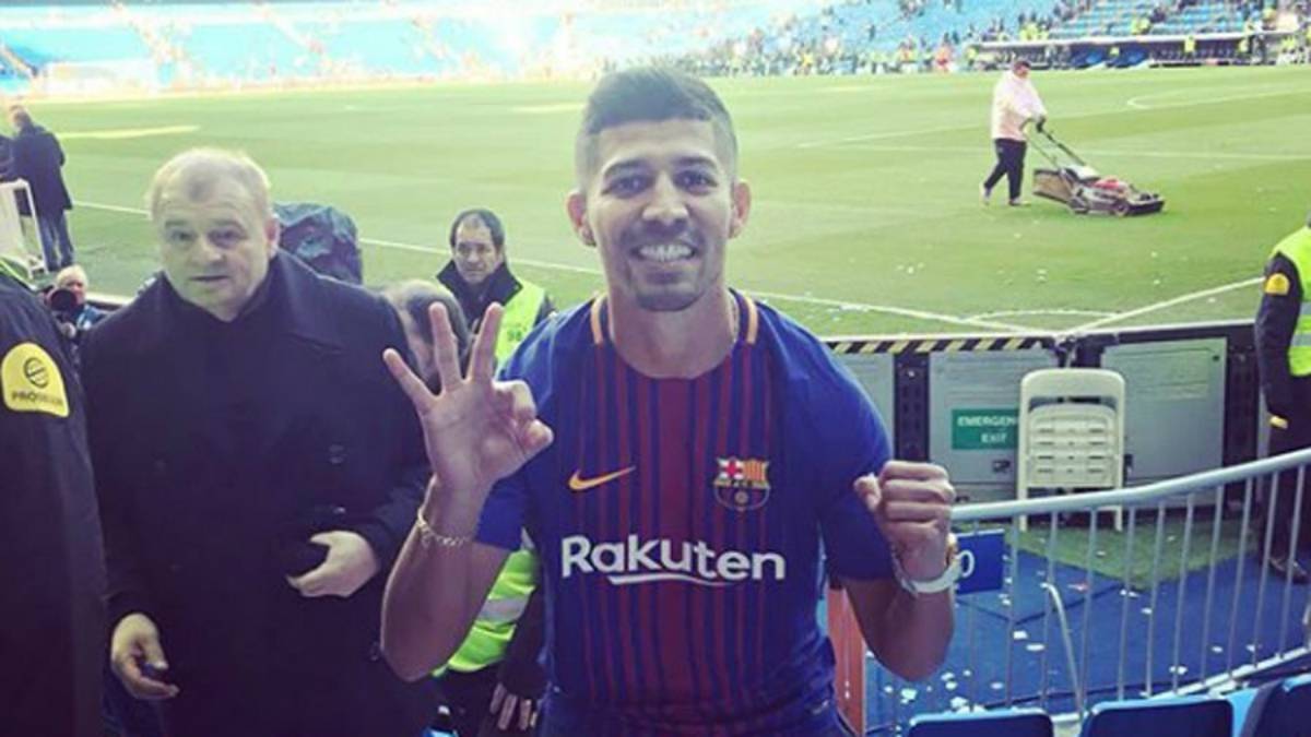 Bonilla vistiendo la playera del FC Barcelona en la victoria de 3-0 en el Clásico de diciembre 2017.