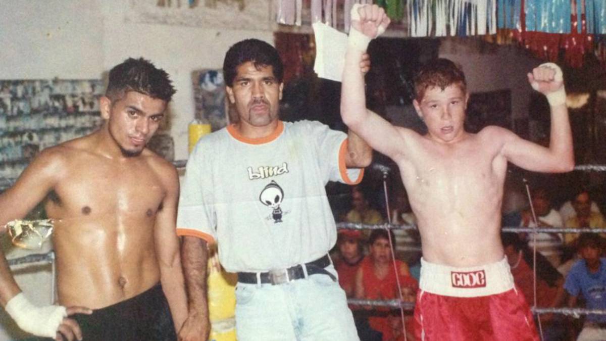 El peleador mexicano debutó un 29 de octubre de 2005. Hace más de una década comenzó a forjar su leyenda en el boxeo y así lo recordó Saúl Álvarez
