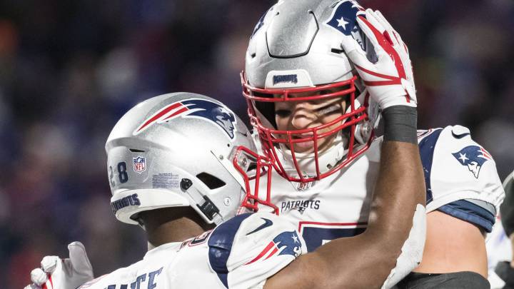 Rob Gronkowski y Sony Michel, fuera de los Patriots en SNF