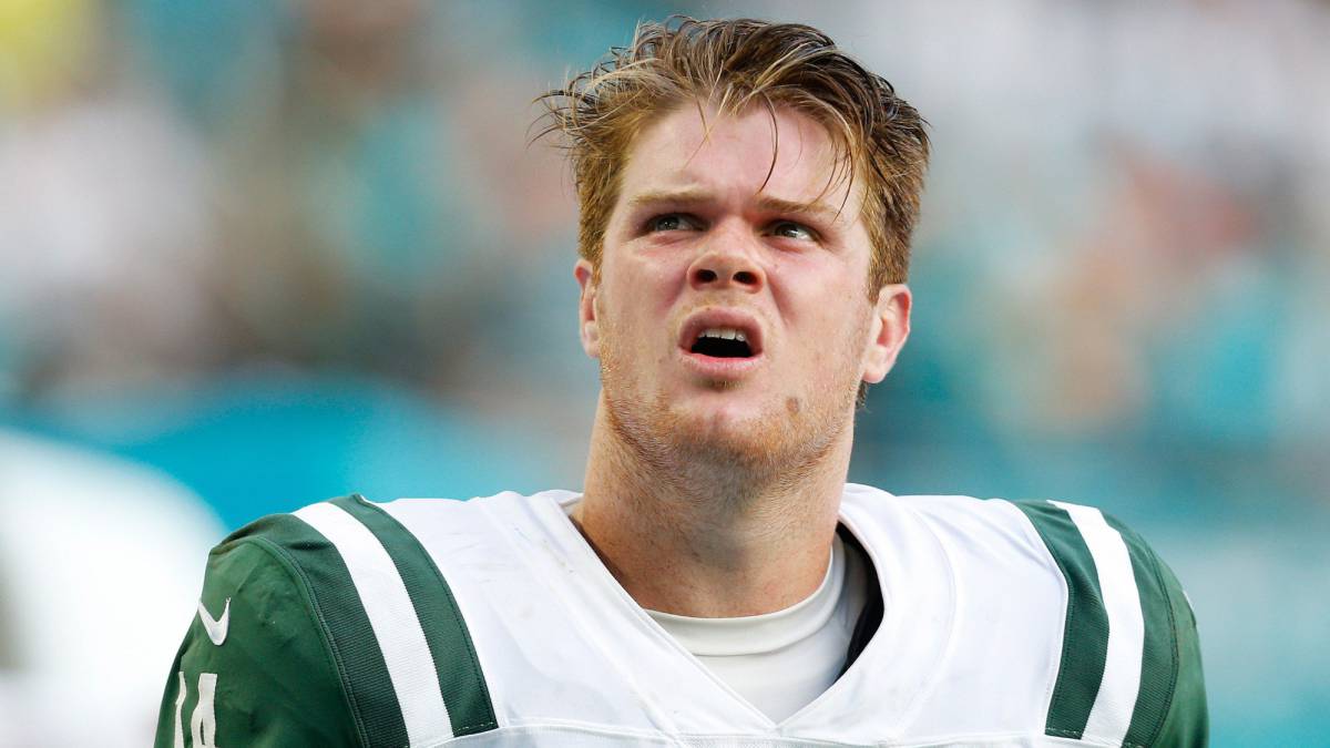 Sam Darnold, de Jets, contra los Dolphins