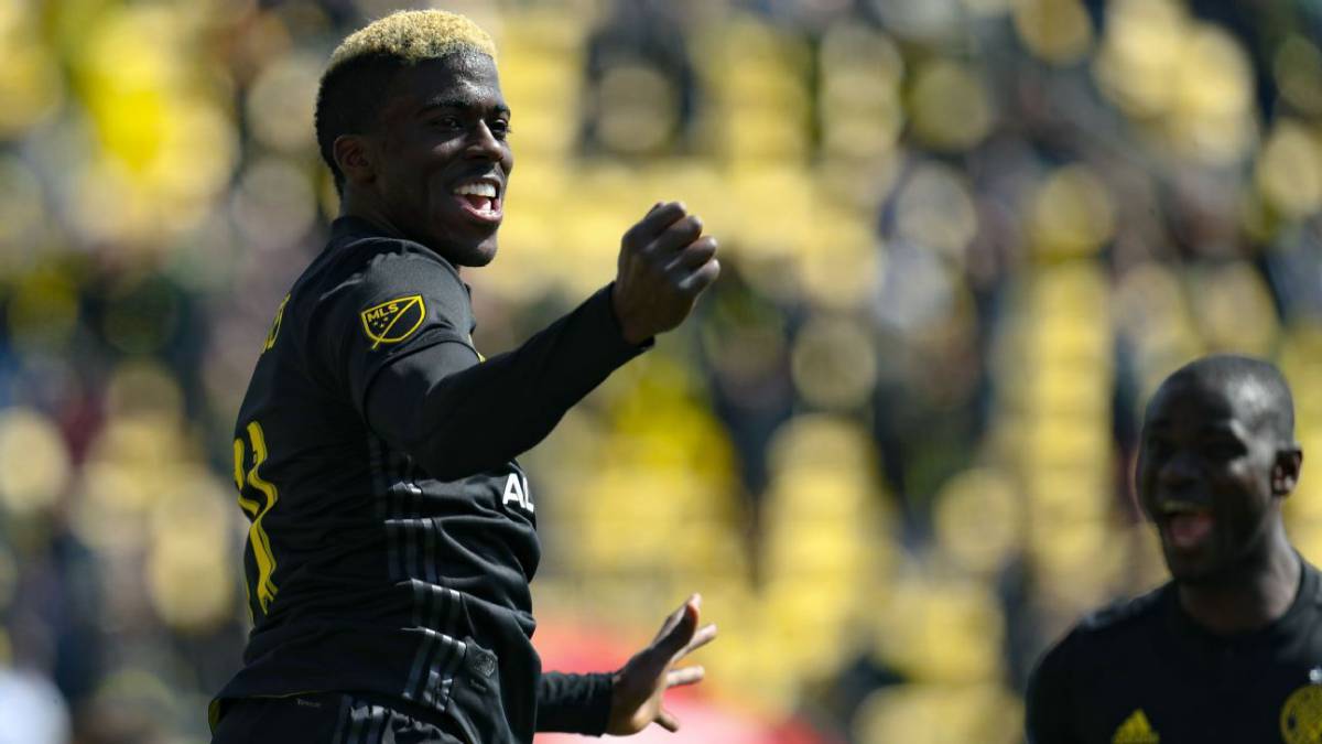 Zardes supera a Zlatan y gana el premio a 'Regreso del año'