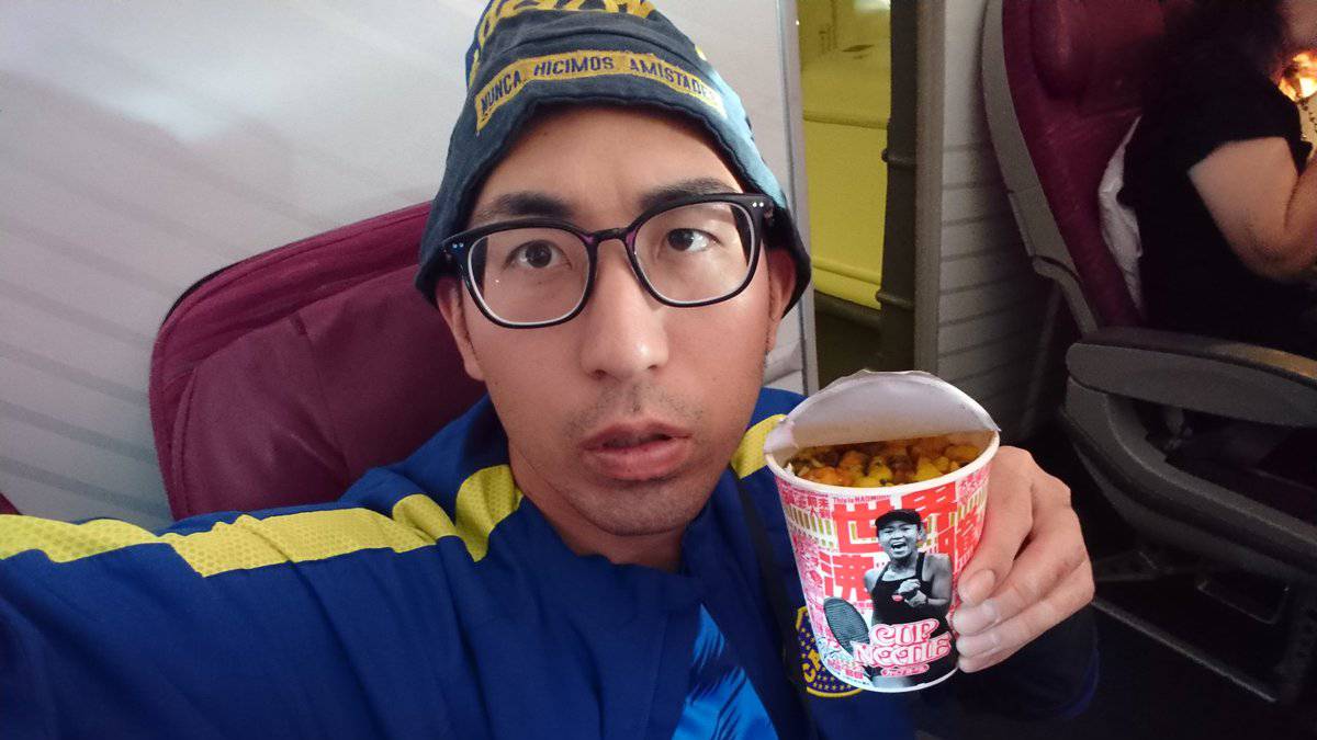 Aficionado japonés viaja para el Boca-River; y se suspende