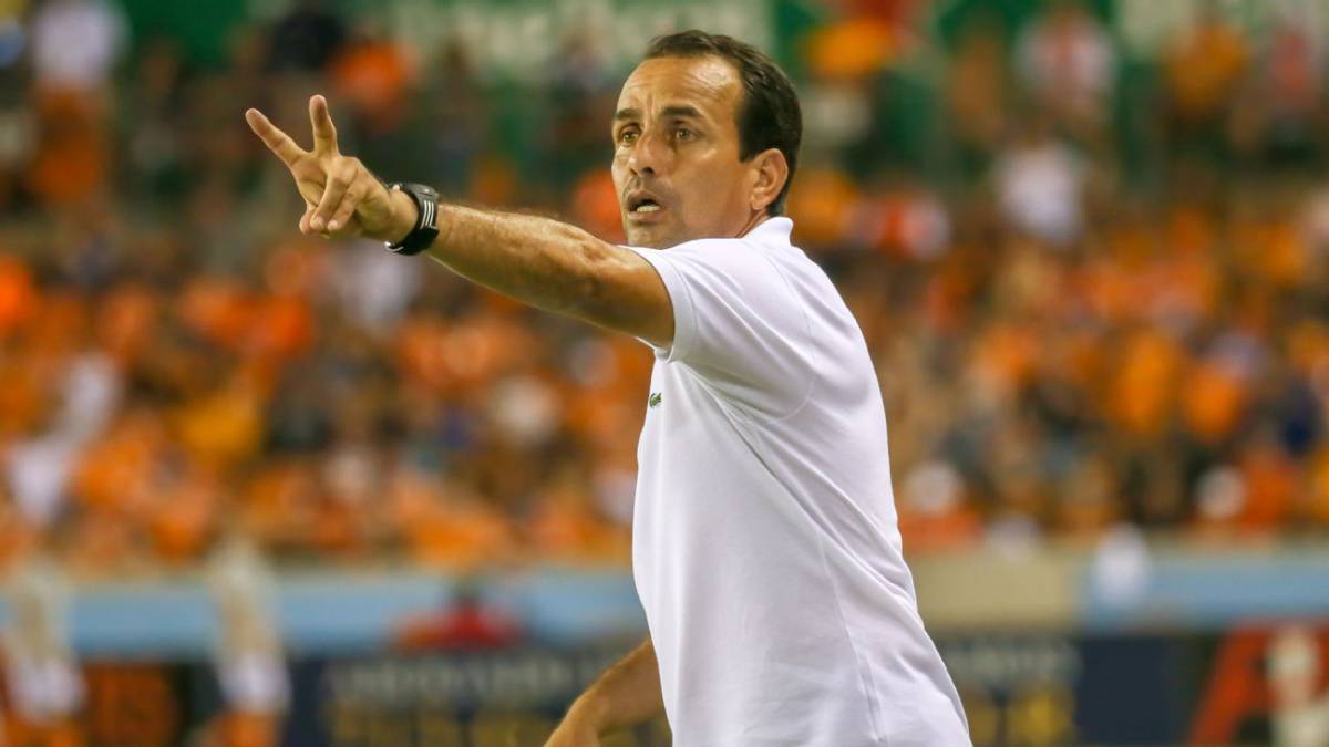Óscar Pareja sería el nuevo técnico de los Xolos de Tijuana