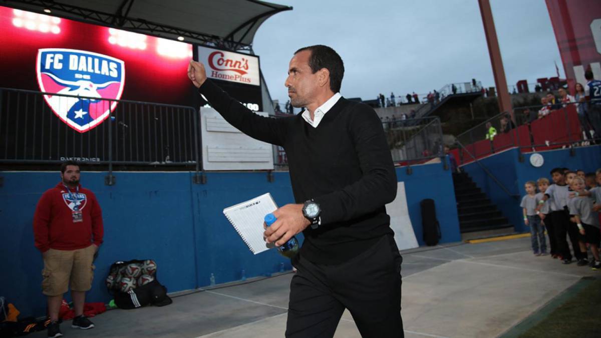 El equipo de Texas y el entrenador colombiano, Óscar Pareja, llegaron a un acuerdo para que el director técnico dejara a la institución.