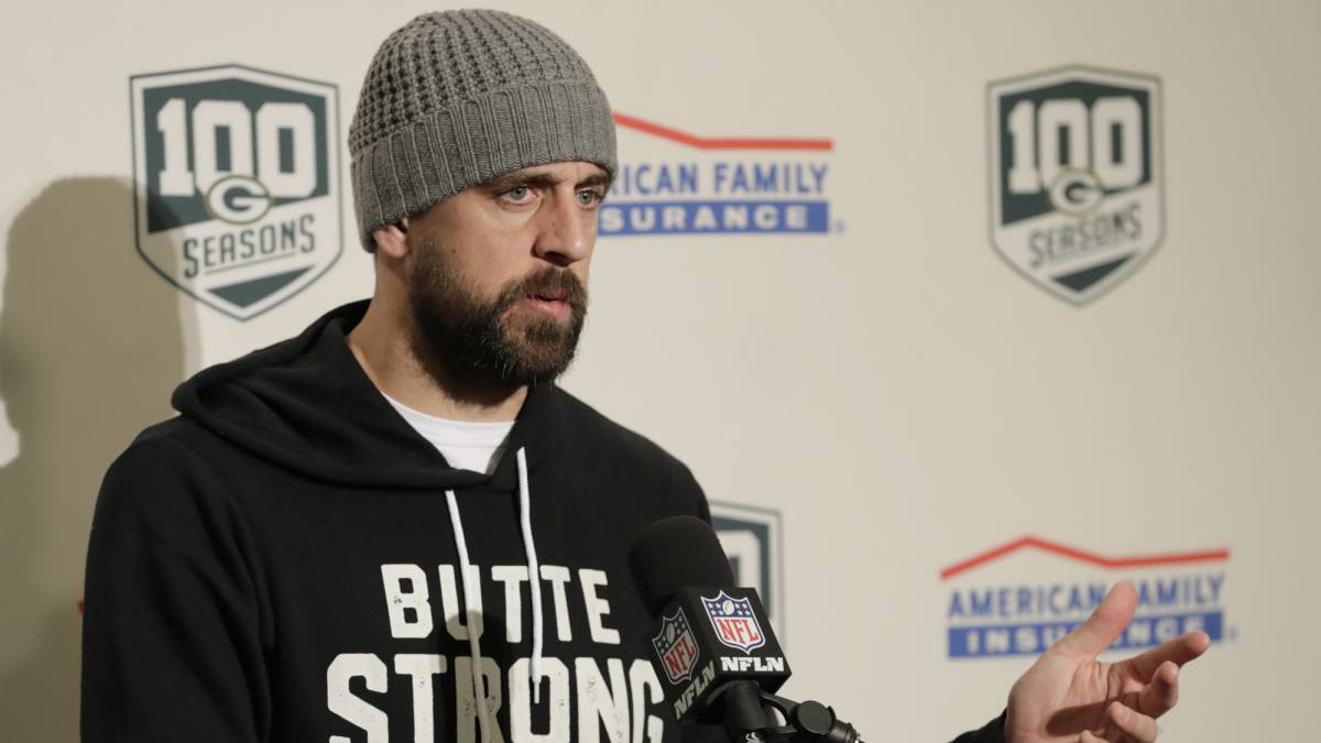 Aaron Rodgers en conferencia de prensa