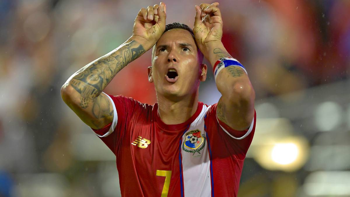 El atacante y mundialista con la Selección de Panamá puso fin a su carrera como profesional y lo hizo enfundado en los Colores del Árabe Unido de su país