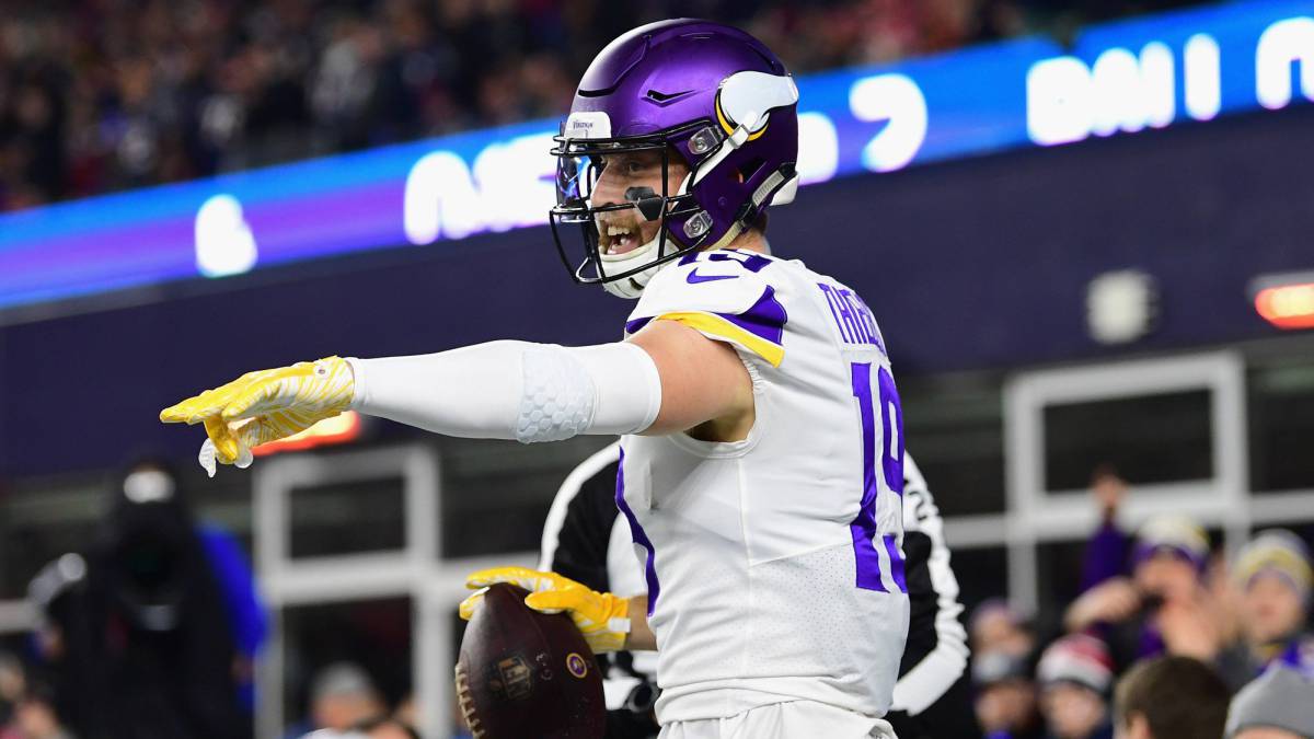 Adam Thielen en partido contra Patriots
