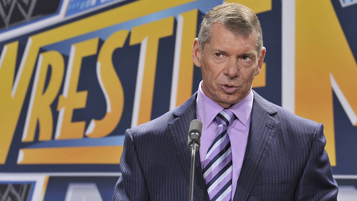 Vince McMahon en conferencia de prensa