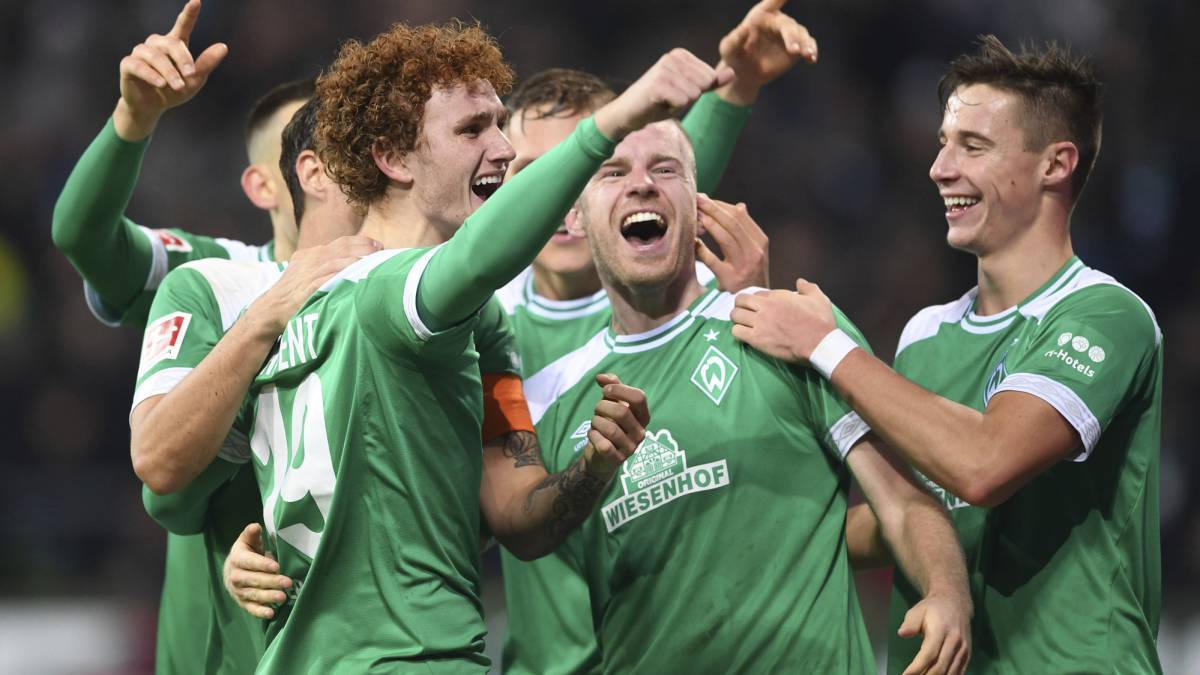 El delantero de USA necesitó de apenas dos minutos tras su debut en la Bundesliga para perforar la red y colaborar en el triunfo de Werder Bremen