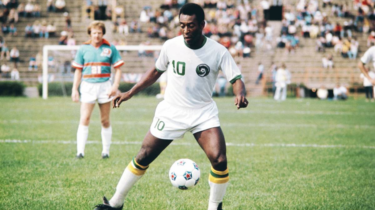 En 1975 el “Rey” sorprendió al mundo por su decisión de llegar a una liga que tenía poco años de vida. Marcó un antes y un después en Estados Unidos