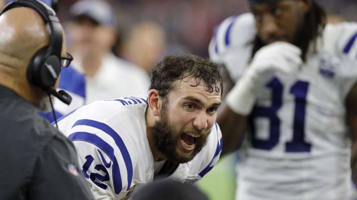 Andrew Luck en partido de Colts