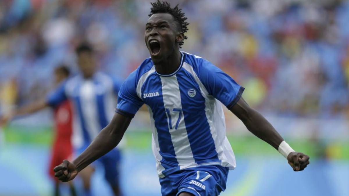 Alberth Elis podría firmar con el Fenerbahçe el fin de semana