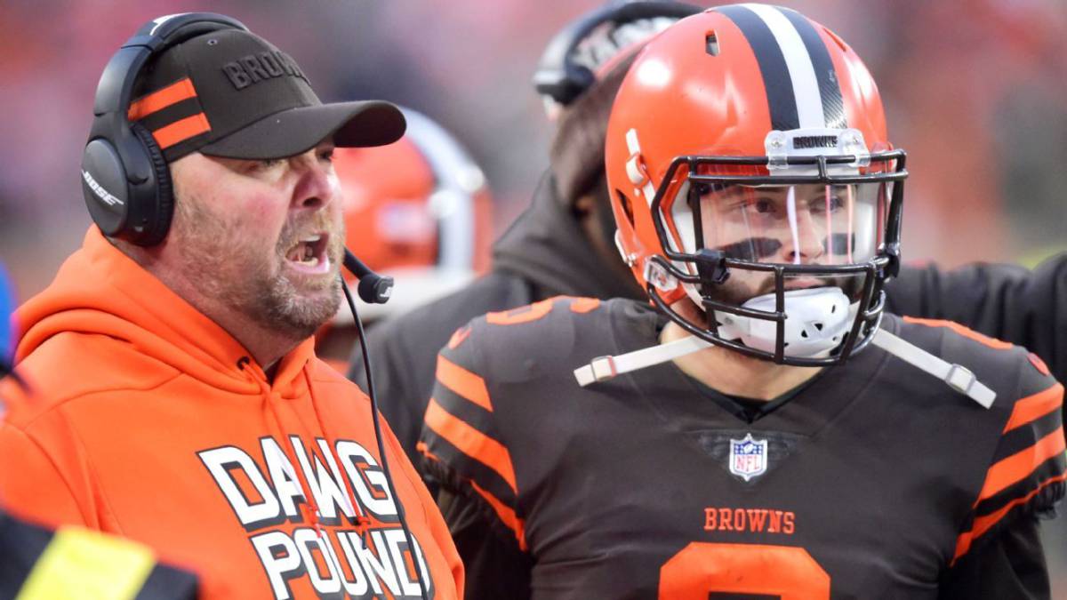 Fredie Kitchens y Baker Mayfield