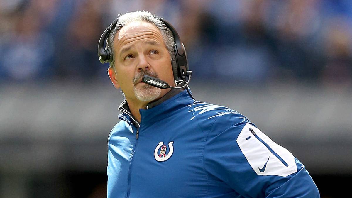 Chuck Pagano regresa a la NFL