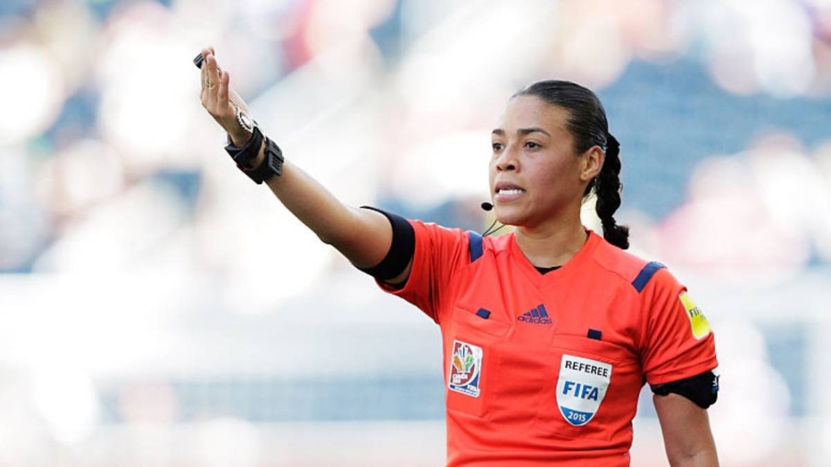Melissa Borjas Pastrana durante un encuentro del Mundial Femenil Canadá 2015