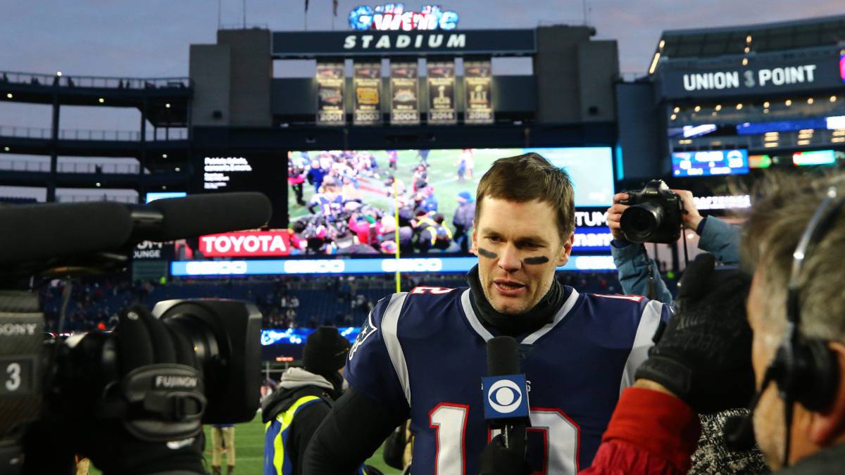 Tom Brady: Todos dicen que apestamos, pero aquí estamos