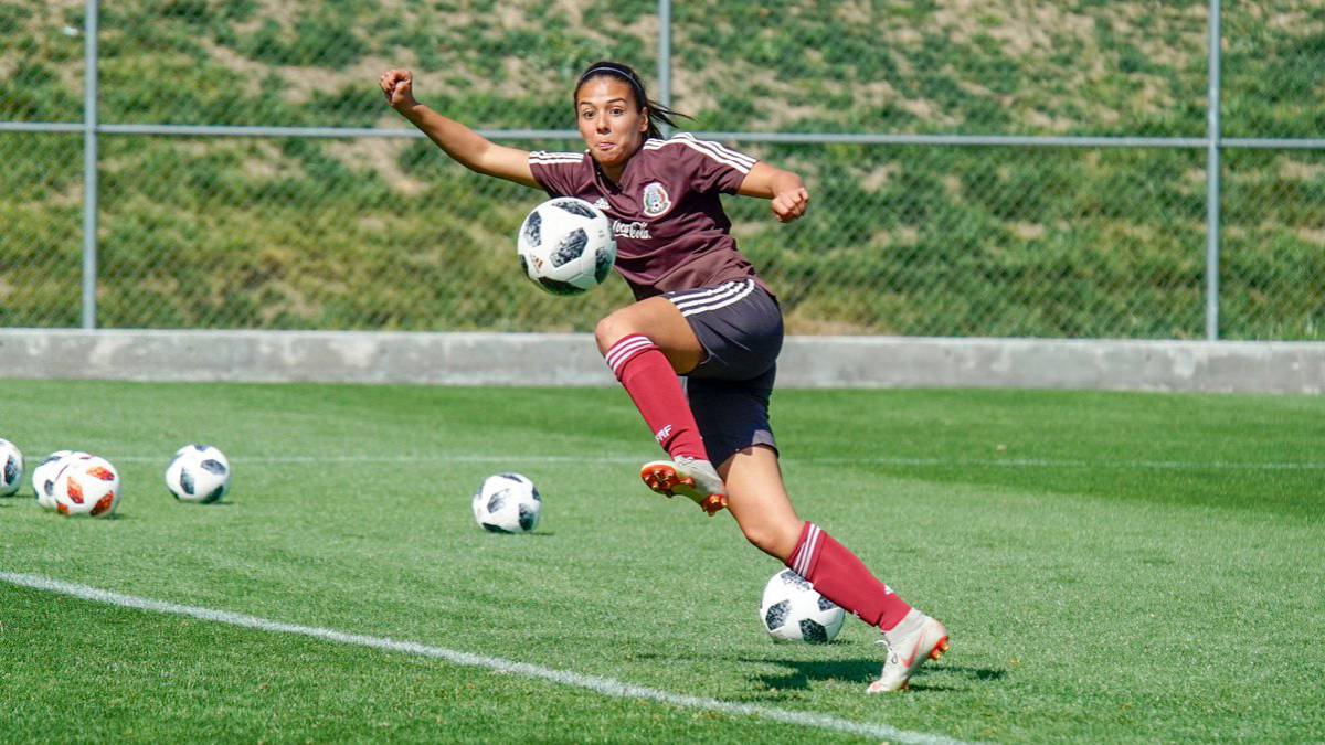 María Sánchez: "Estoy feliz de jugar con Campeonas Mundiales"