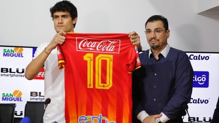 Yeltsin Tejeda en su presentación con Herediano