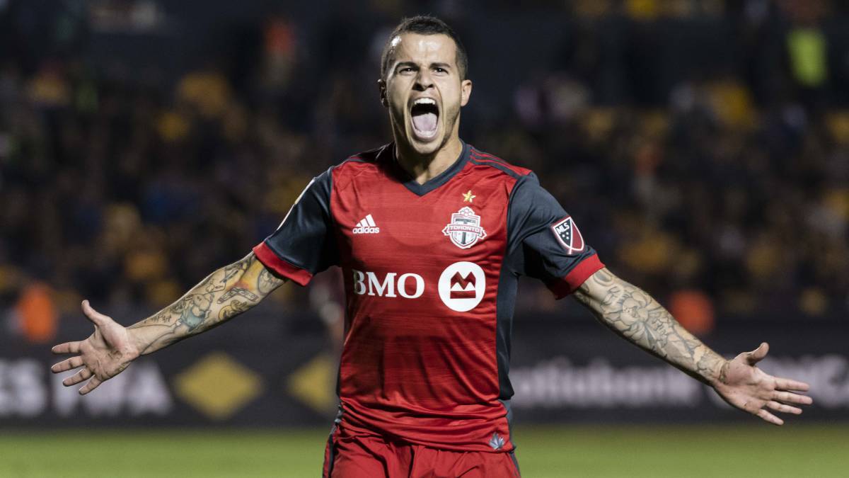 Después de cuatro años en la institución, el experimentado jugador italiano de la MLS y probará suerte en una de las ligas de fútbol más exóticas del mundo