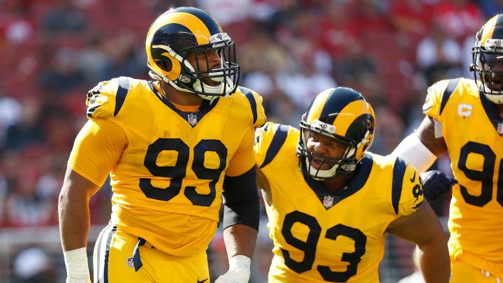 Aaron Donald y Ndamukong Suh