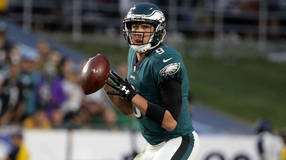 Nick Foles deja a los Eagles y se convierte en agente libre