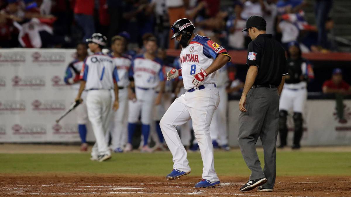 Puerto Rico contra República Dominica en Serie del Caribe