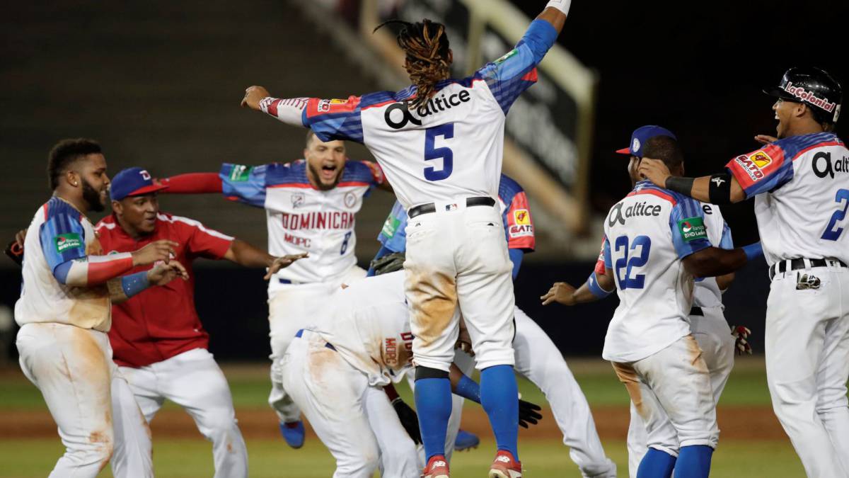 Puerto Rico contra República Dominica en Serie del Caribe