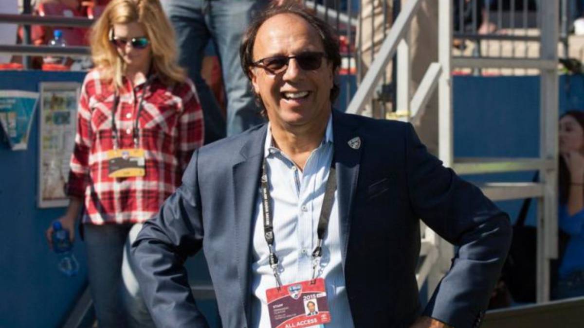 Fernando Clavijo en un duelo de FC Dallas