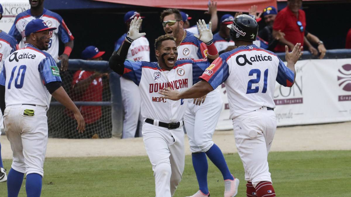 Dominicana derrota a Panamá y se acerca a la Final en el Caribe