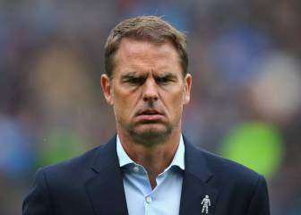 Frank de Boer se rinde ante el gol de Carlos Vela
