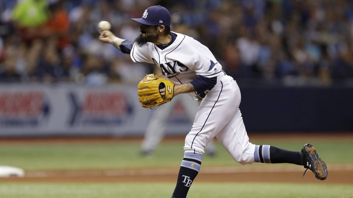 Sergio Romo en partido de los Rays