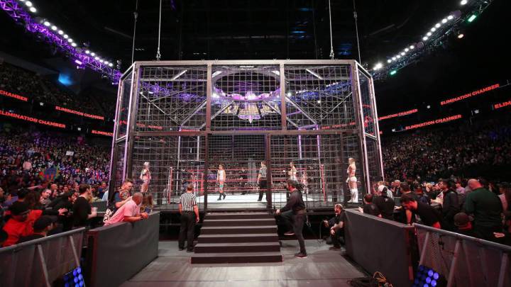Elimination Chamber por el exterior
