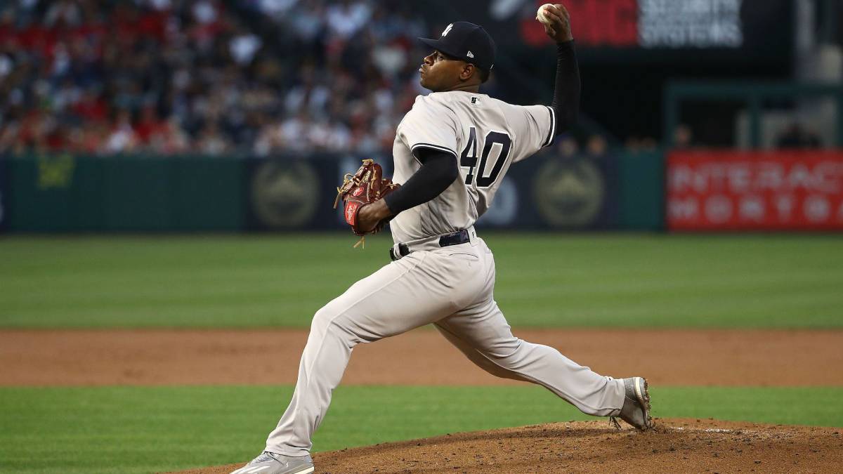 Luis Severino pitching during a New York Yankees game