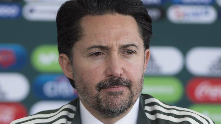 Yon de Luisa president of the Mexican Football Federation at a press conference