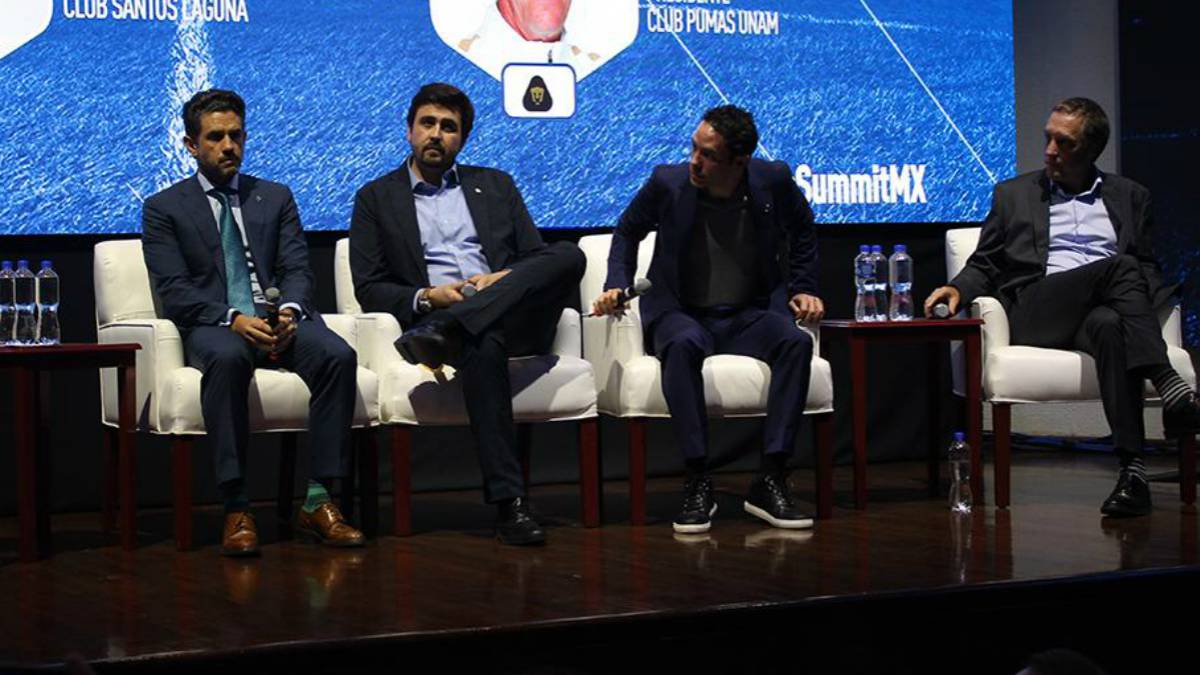 Mexican clubs chairmen talking about the expansion of the Mexican league with the MLS at a sports panel