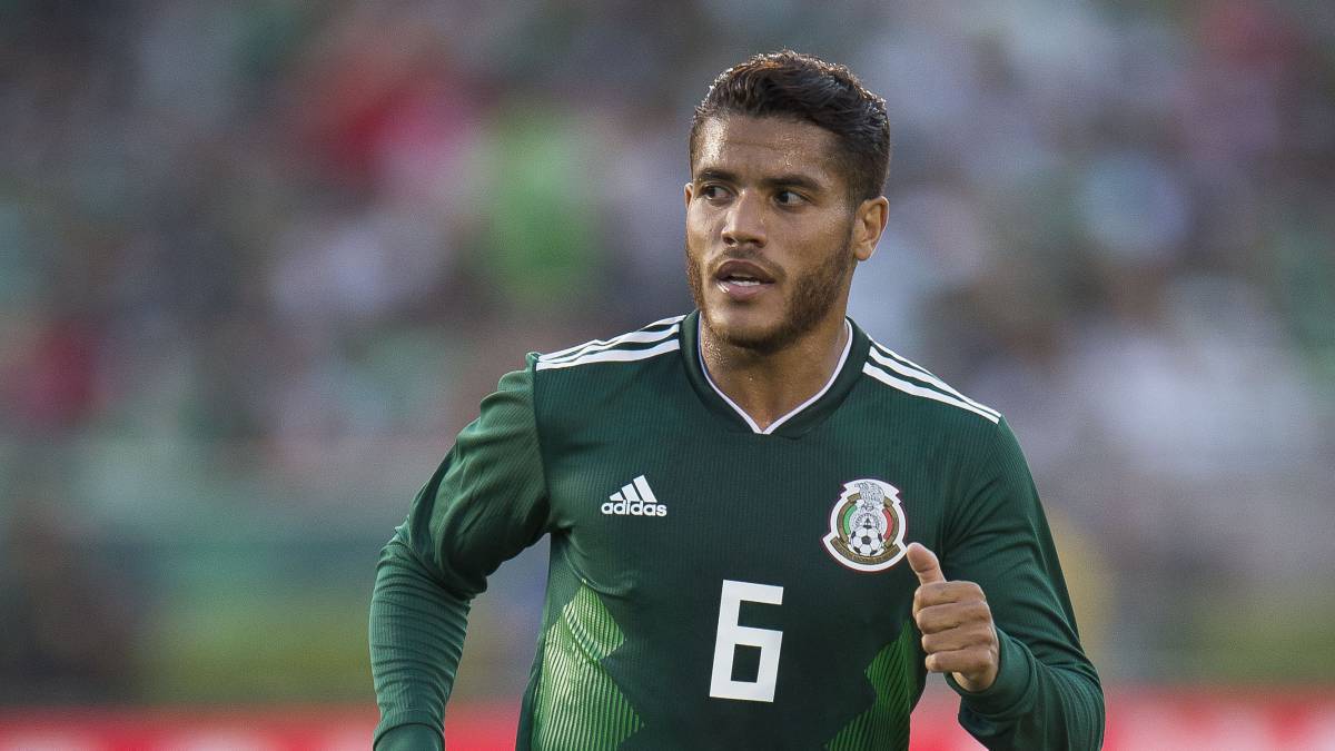 Jonathan dos Santos during a Mexican National Team match against USA