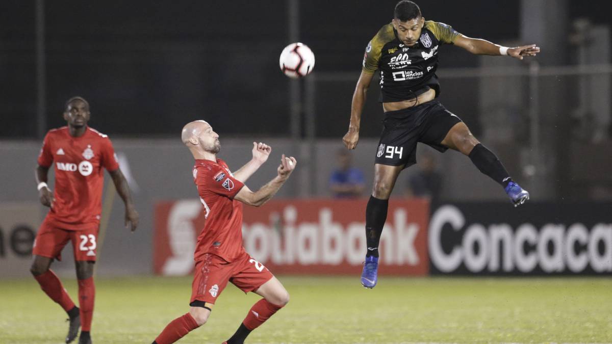 Toronto FC contra CAI Panamá