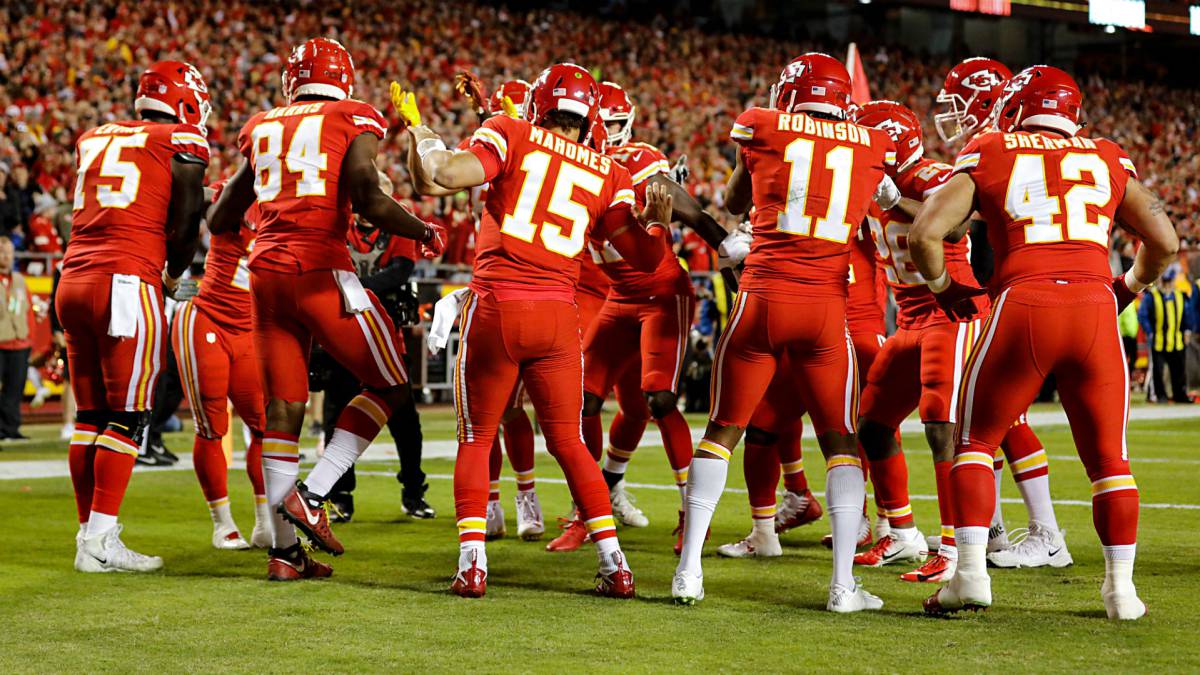 La NFL considera castigar algunas celebraciones en grupo