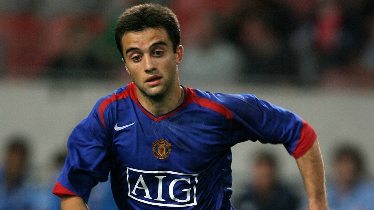Giuseppe Rossi in action with former team Manchester United