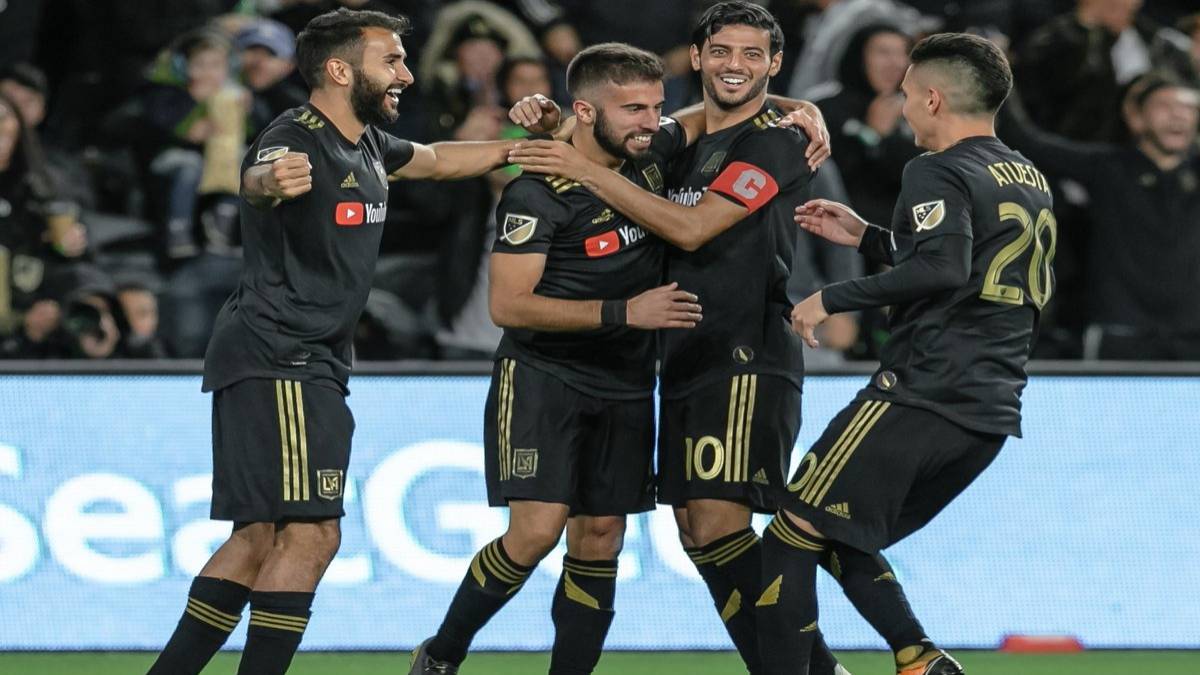 Diego Rossi celebrando su gol con Los Angeles FC ante Sporting Kansas City