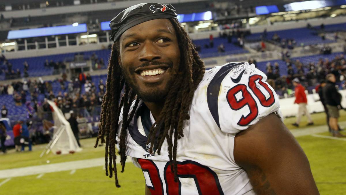 Jadeveon Clowney en partido de los Texans