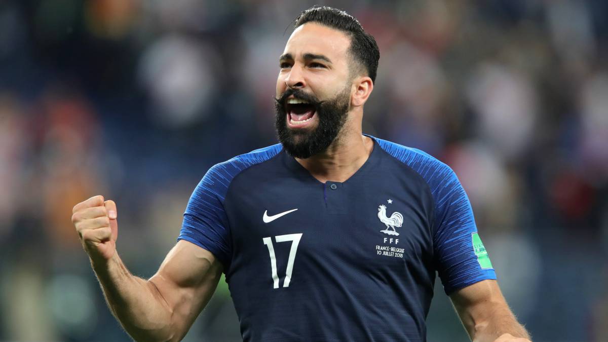 Un respetable medio francés indicó que el equipo angelino busca hacerse con los servicios del central del Olympique. Esto se da gracias a la salida de Giovani del Galaxy.