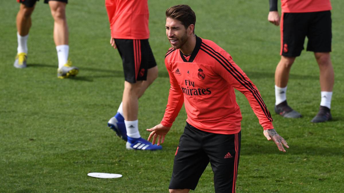 r Sergio Ramos attends a training session at the Valdebebas training complex in the outskirts of Madrid,