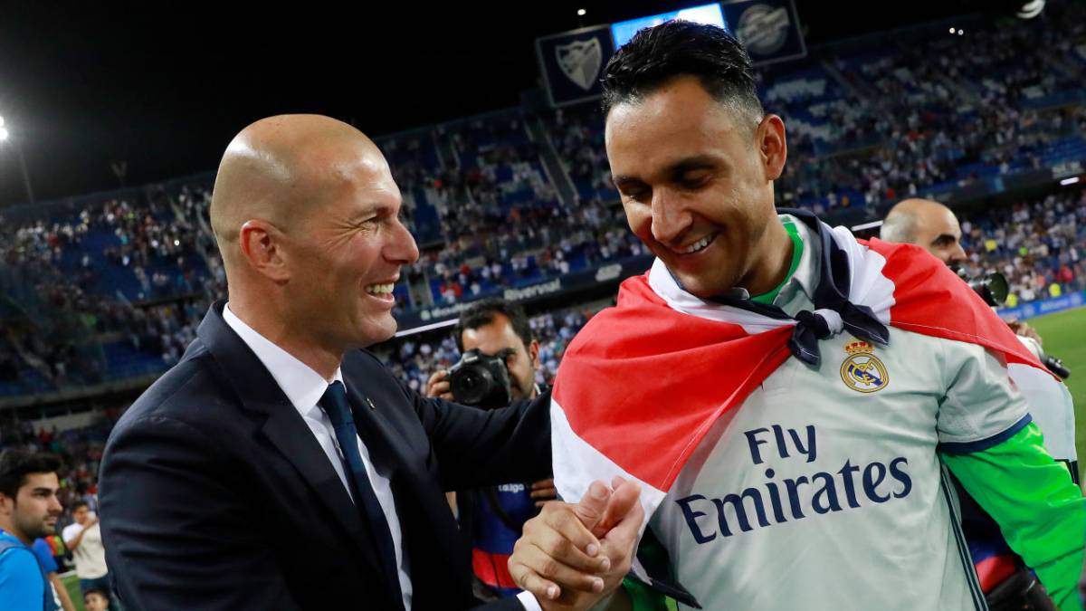 El portero costarricense fue el guardameta titular del equipo Merengue que hizo historia en Champios, escuadra que estuvo al mando de Zidane, ahora podrían reunirse otra vez