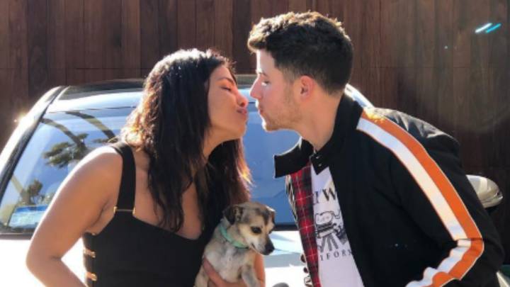 Luego de que la canción de los Jonas Brothers Sucker, se convirtió en la número uno en los Billboard Top 100, el cantante le regaló un lujoso coche a su esposa para celebrar