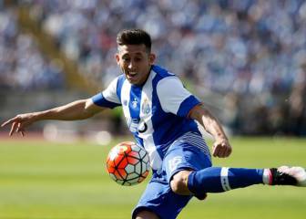Porto wants Héctor Herrera to stay on the team