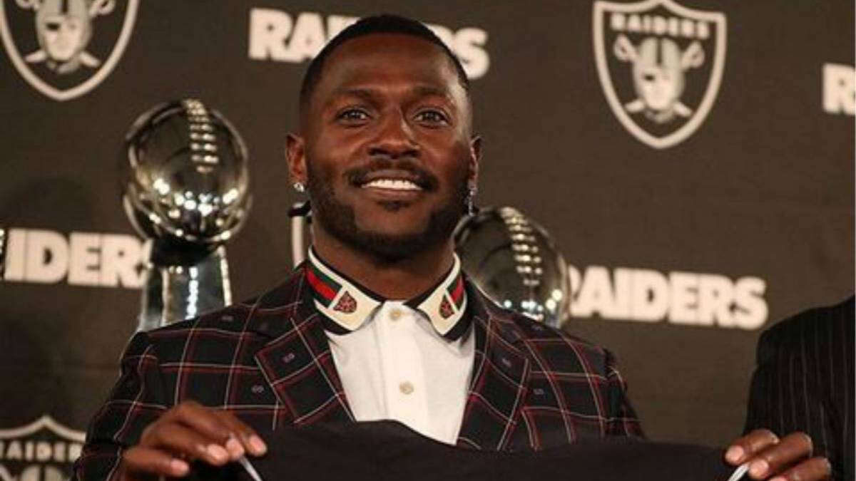 Antonio Brown con los Raiders