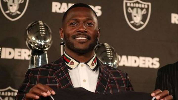 Antonio Brown con los Raiders